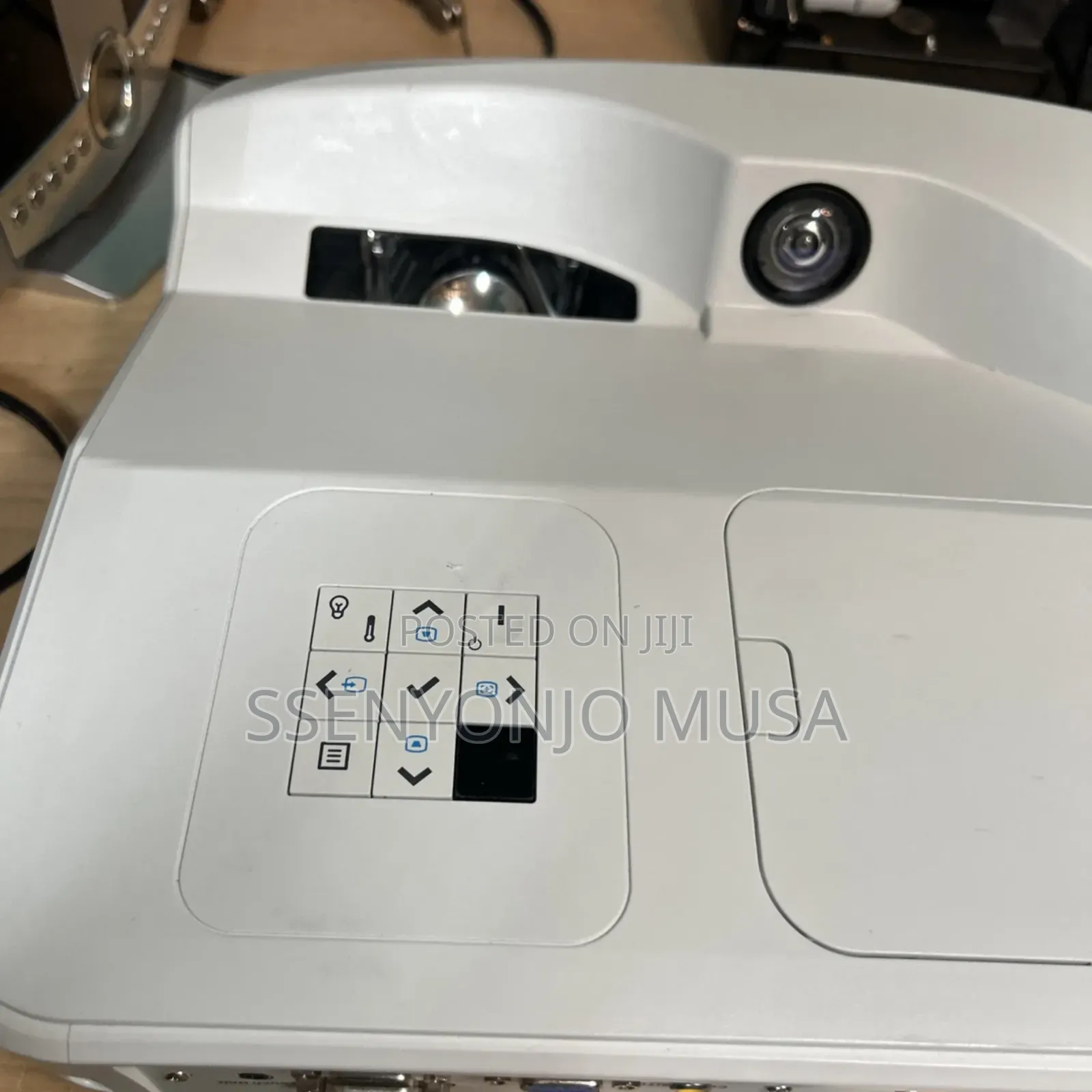 Dell S560t Interactive Touch Projector - 1080p, 3400 Lumen
