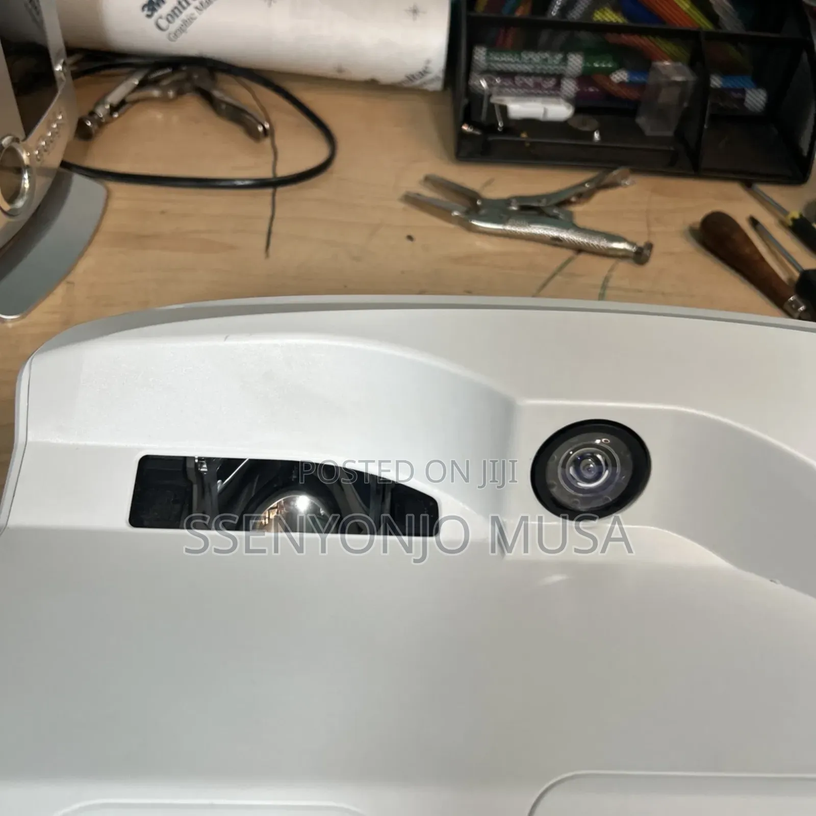 Dell S560t Interactive Touch Projector - 1080p, 3400 Lumen