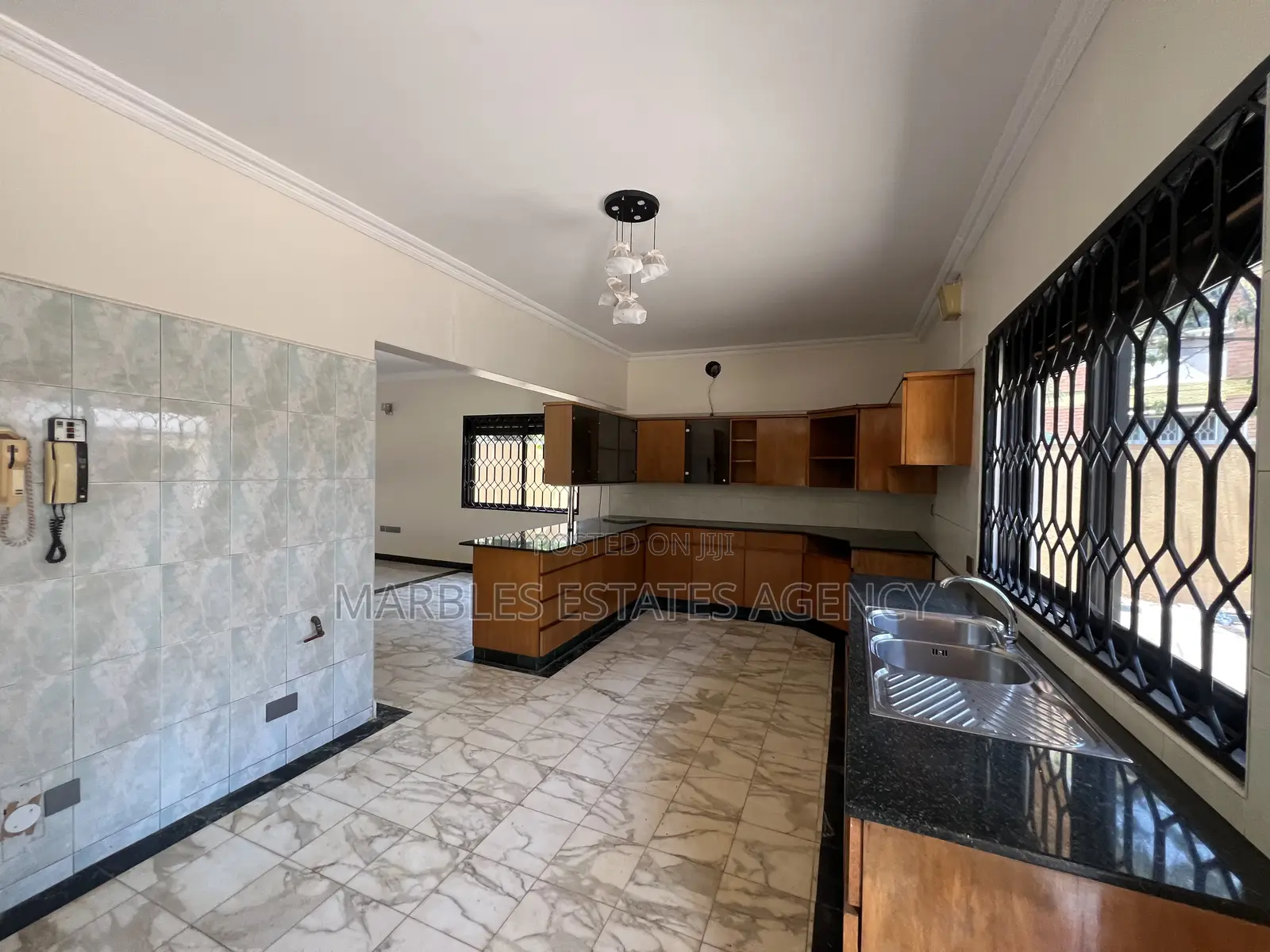 4bdrm House in Bugolobi, Central Division for rent