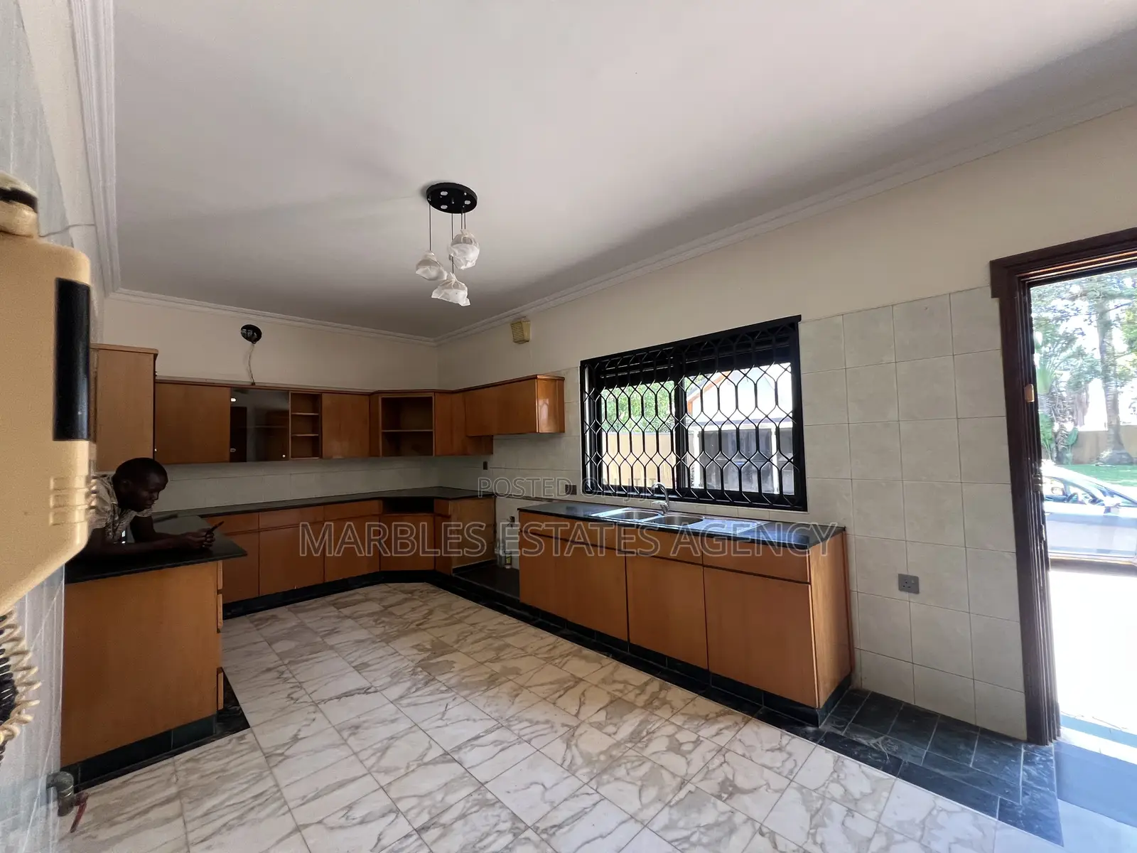 4bdrm House in Bugolobi, Central Division for rent