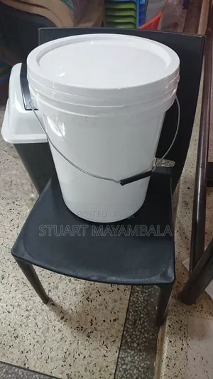 Plastic Paint Bucket