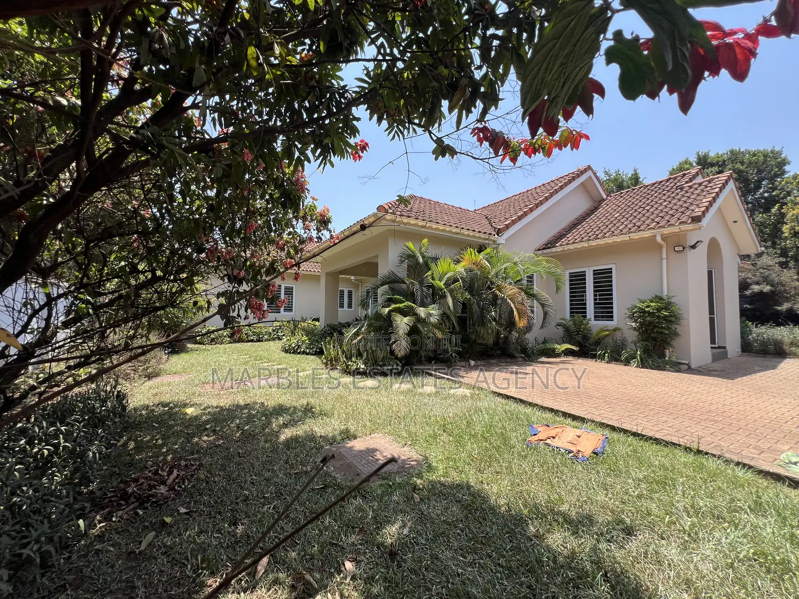 4bdrm House in Kololo, Central Division for rent