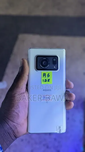 Sharp Aquos R6 128 GB White