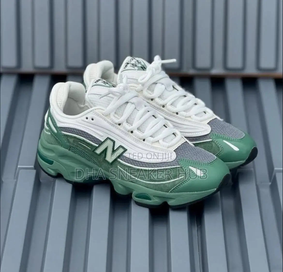 New Balance 1000 of Green and Cream