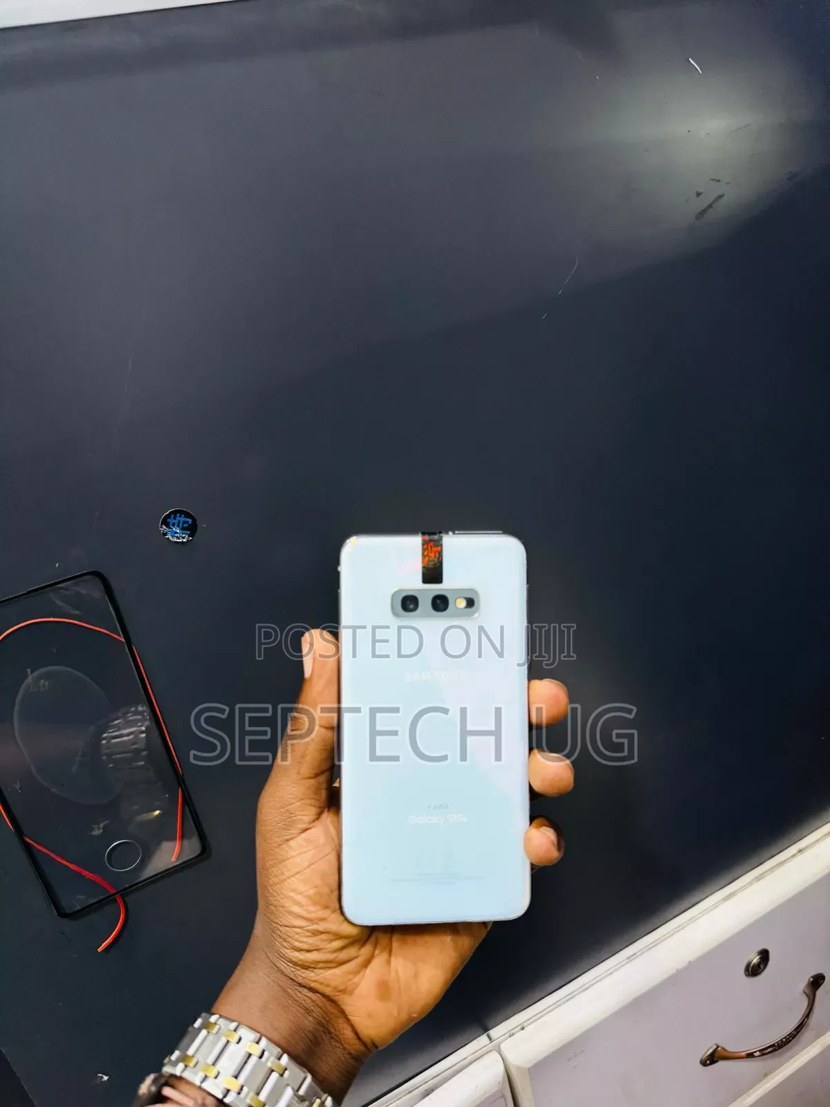 New Samsung Galaxy S10e 128 GB White