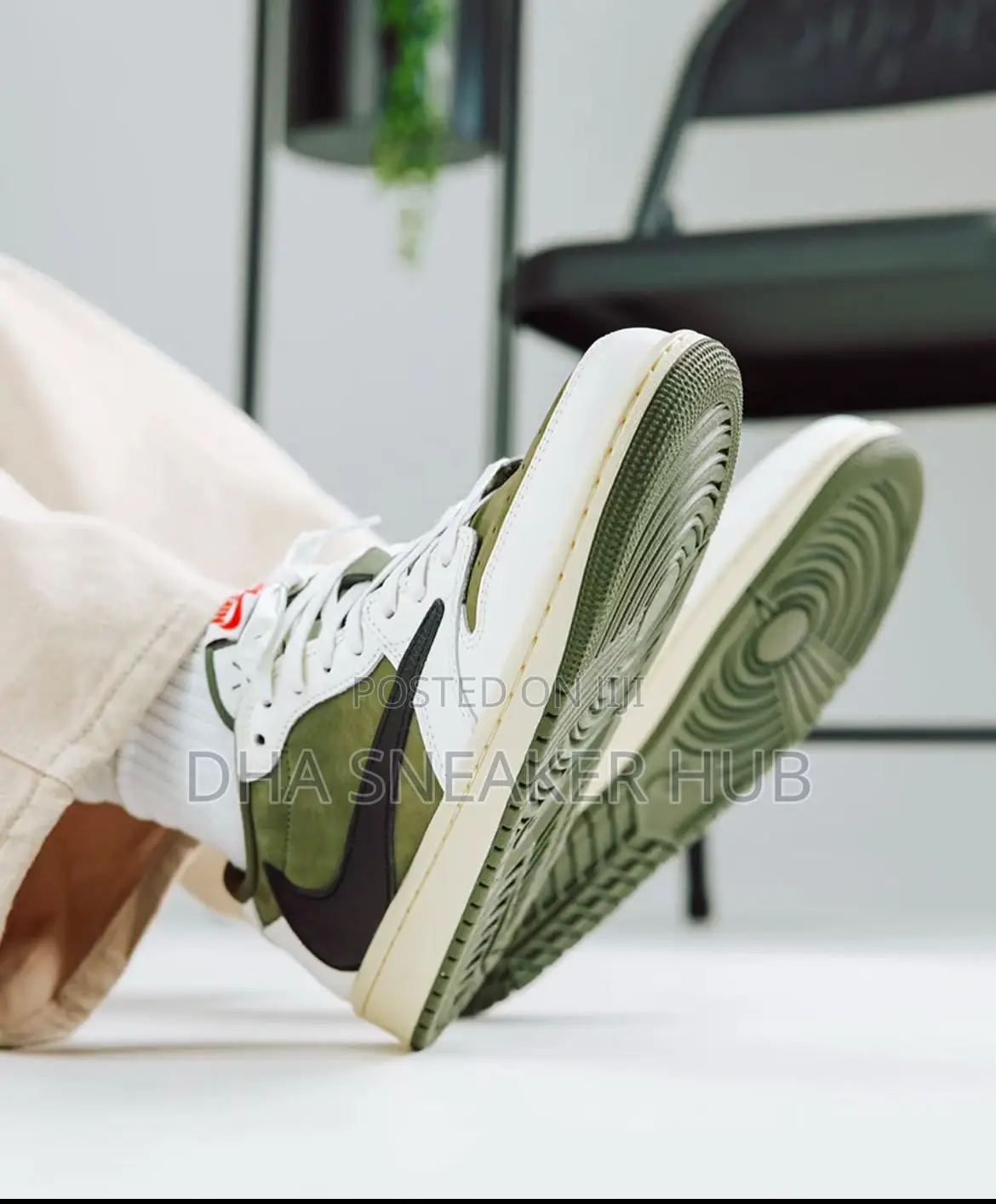 Air Jordan 1 Low Cactus Jack With Green and Cream