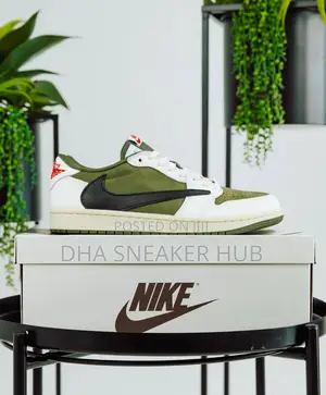 Air Jordan 1 Low Cactus Jack With Green and Cream