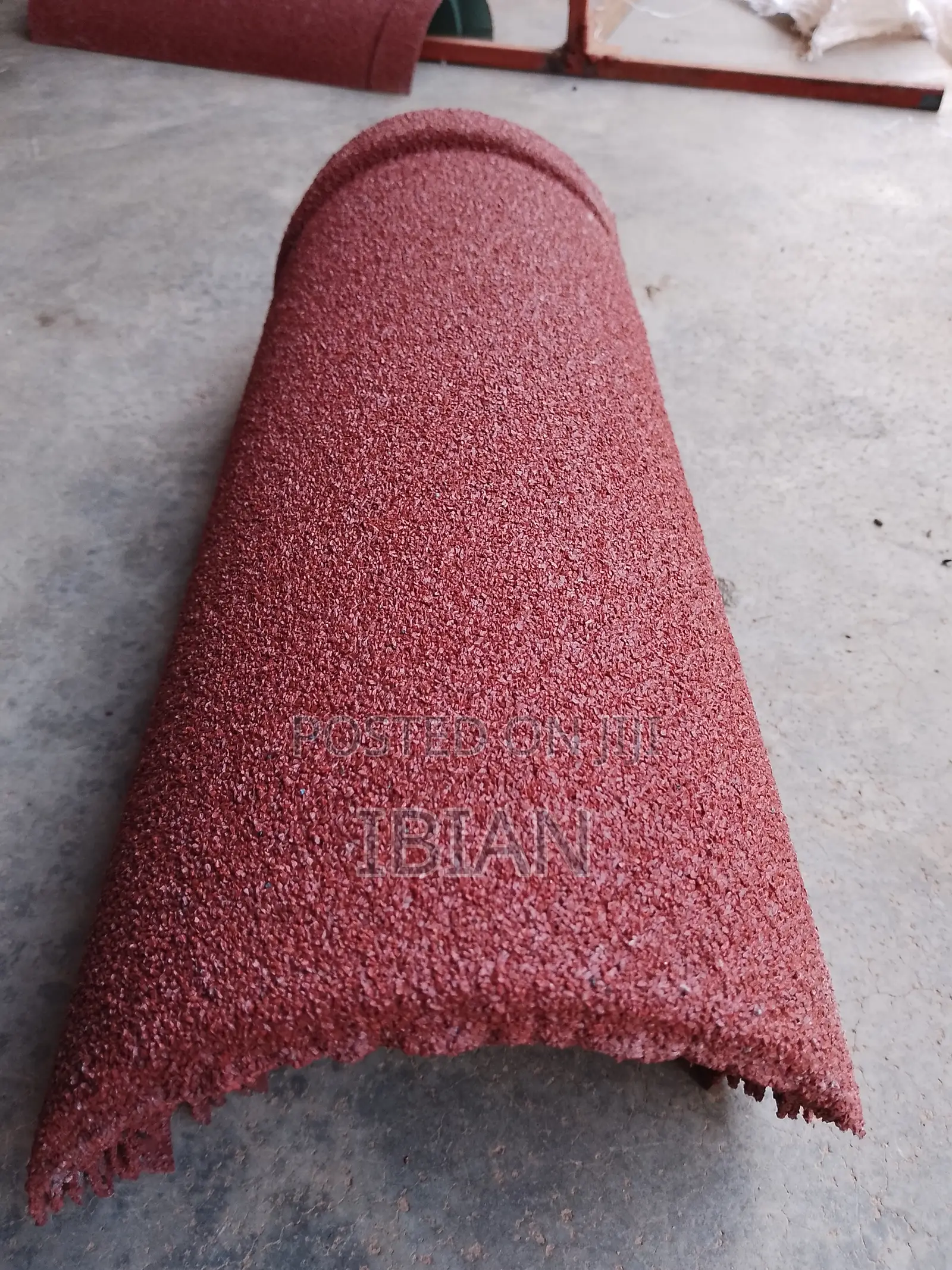 Red Stone Coated Roof Tile Ridge Round Hip