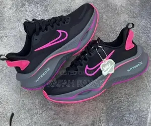 Black/Pink Nike Zoom X Smiley Women’S Trainer Sneakers