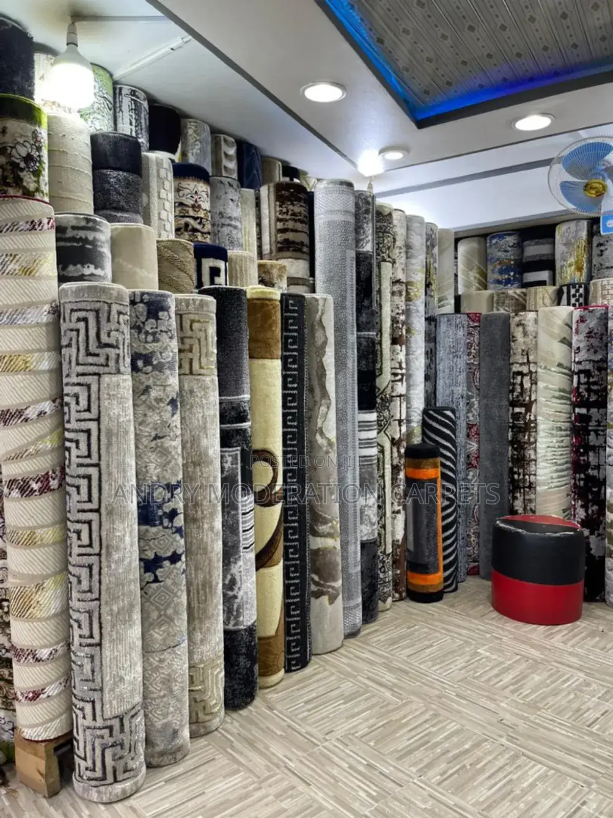Executive Woolen Centre Rugs