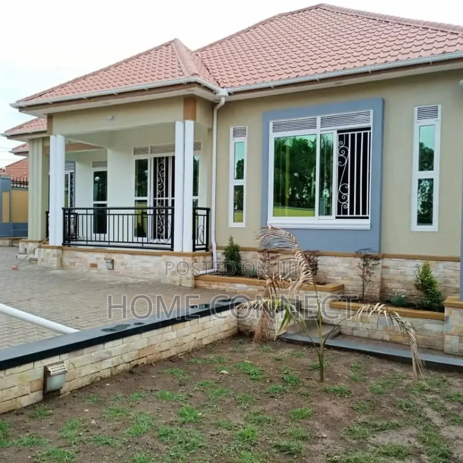 4bdrm Bungalow in Bwebajja Akright, Central Division for rent