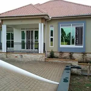 4bdrm Bungalow in Bwebajja Akright, Central Division for rent