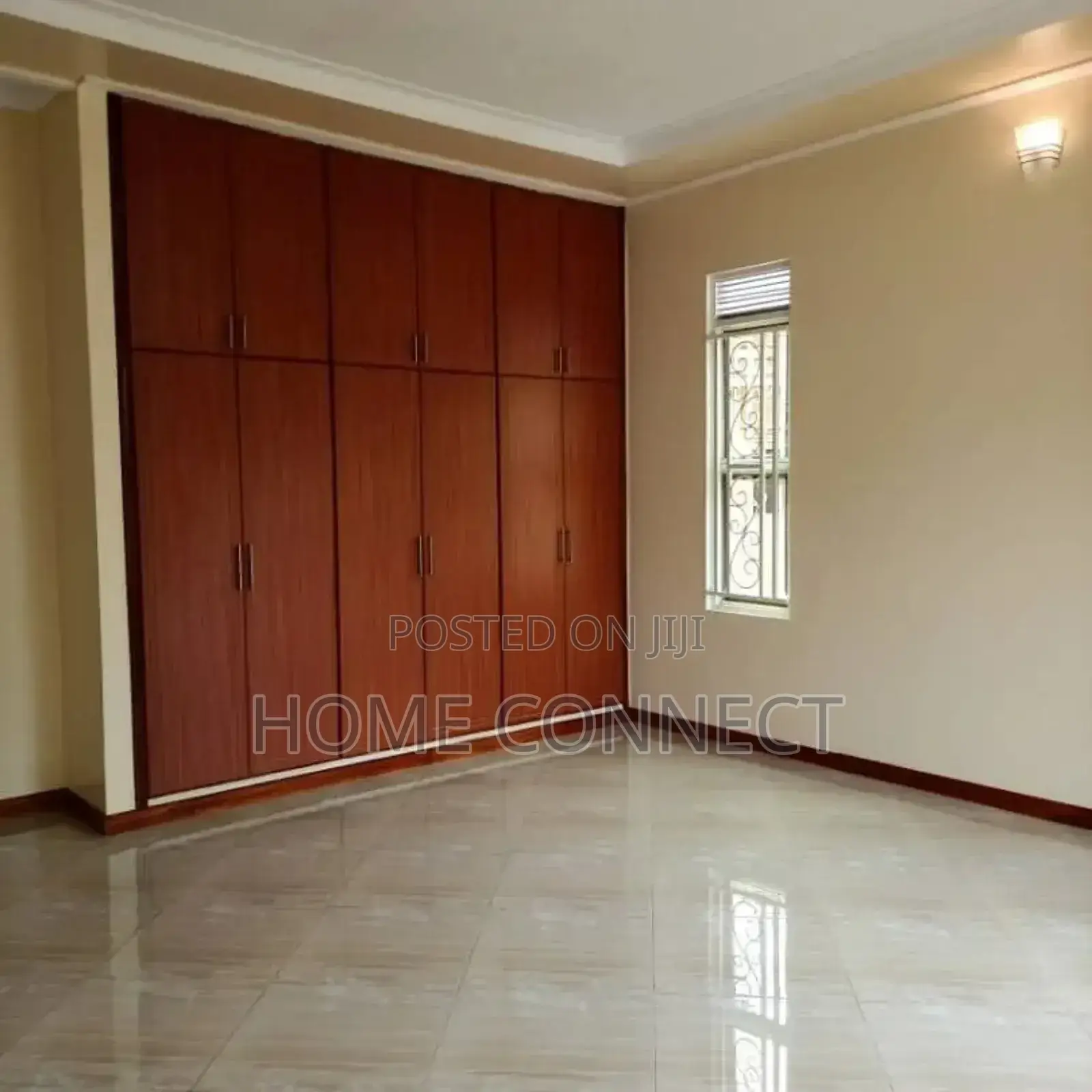 4bdrm Bungalow in Bwebajja Akright, Central Division for rent