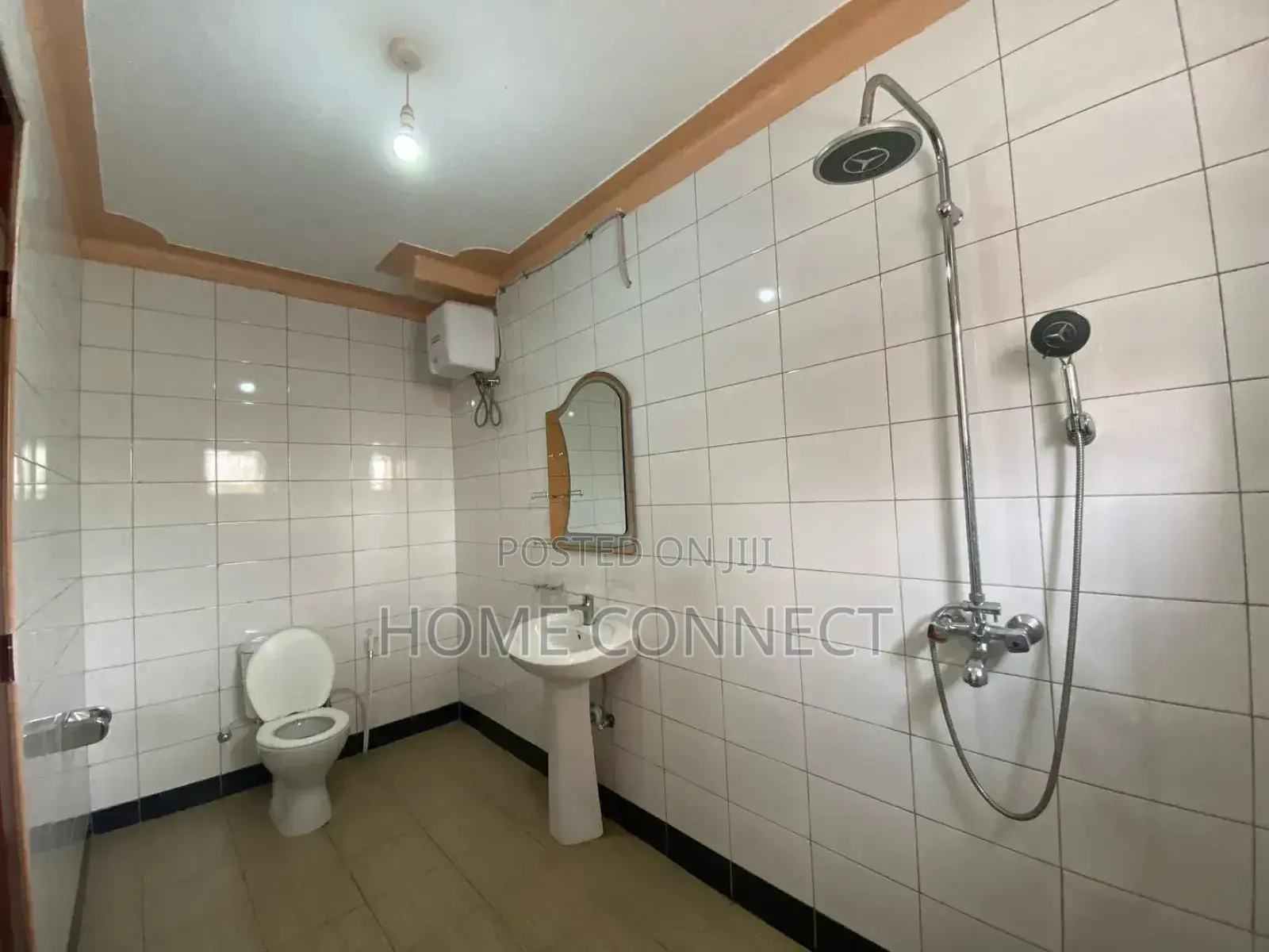 2bdrm Apartment in Muyenga Kironde Rd, Central Division for rent