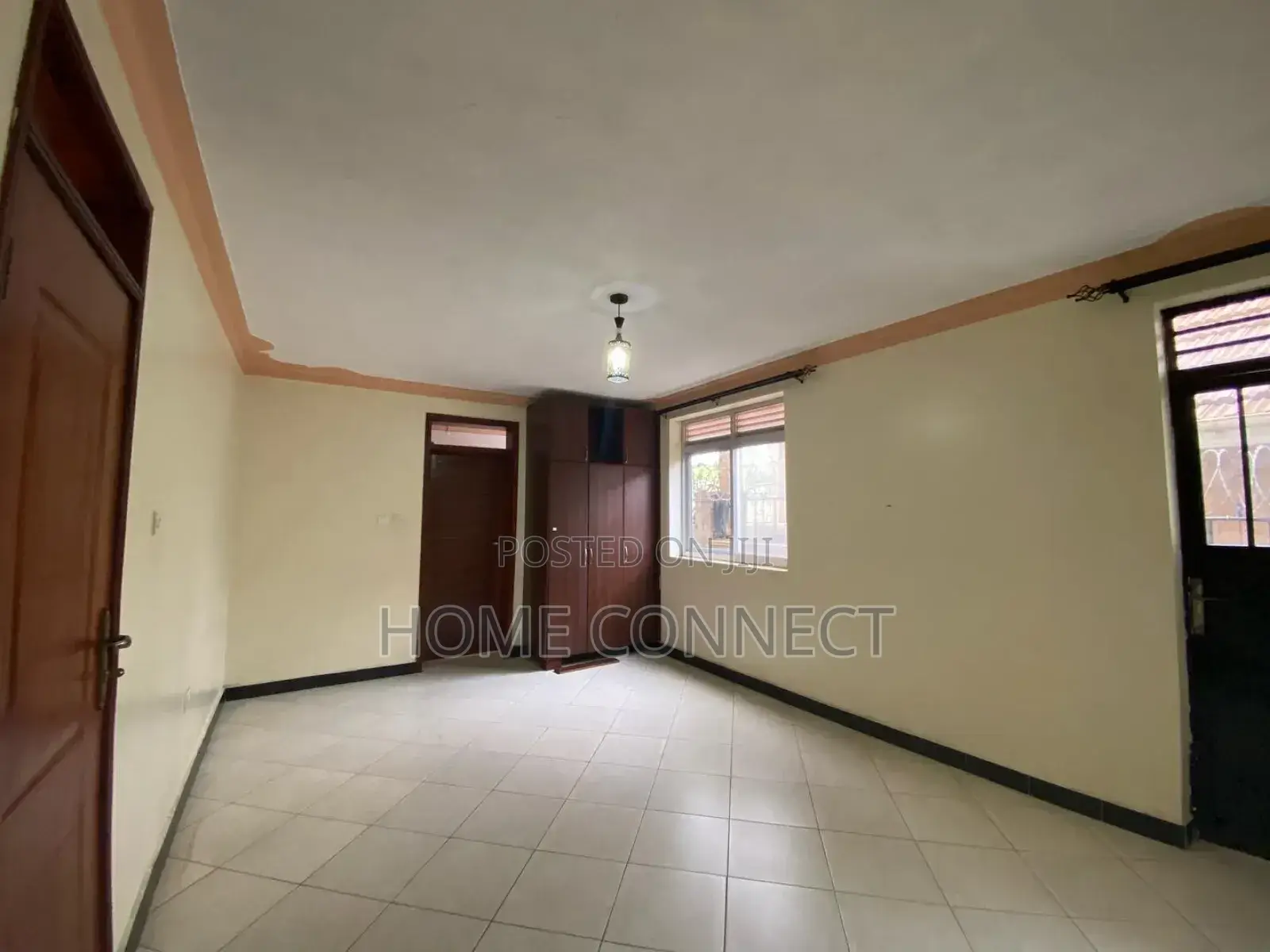 2bdrm Apartment in Muyenga Kironde Rd, Central Division for rent