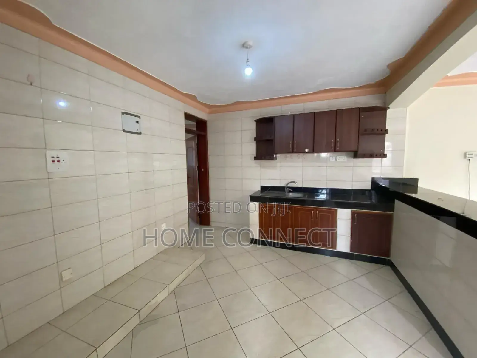 2bdrm Apartment in Muyenga Kironde Rd, Central Division for rent