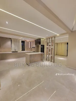 5bdrm Mansion in Namulanda Entebbe, Division B for sale