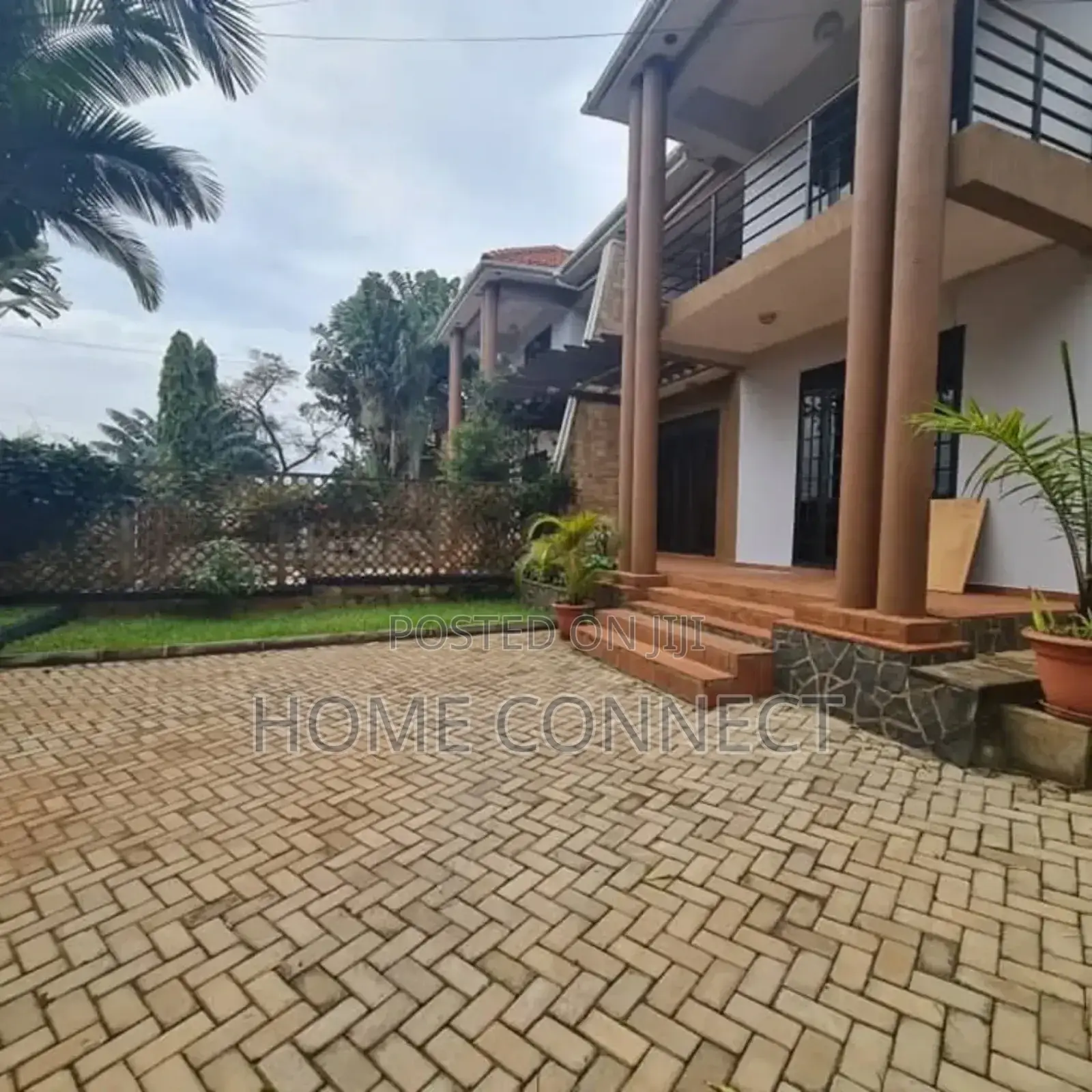 4bdrm Duplex in Muyenga, Central Division for rent
