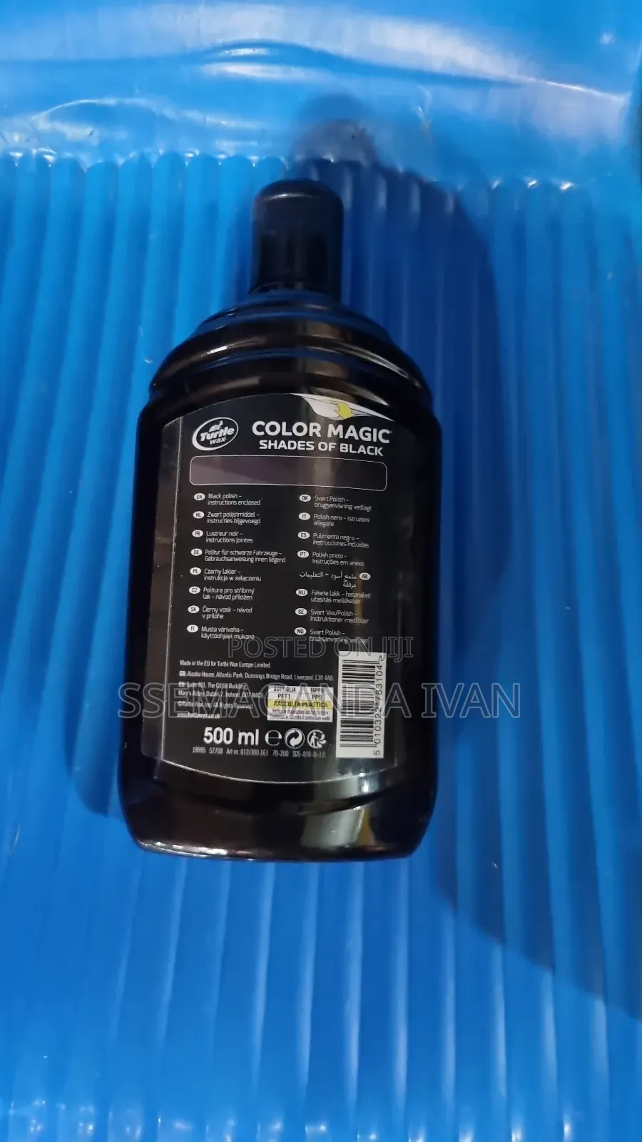 Car Polish in Black Colour