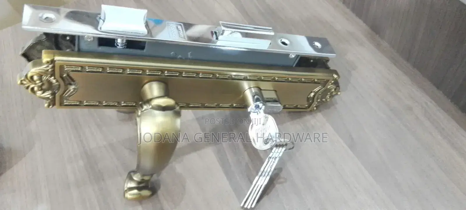 Door Lock With Engine
