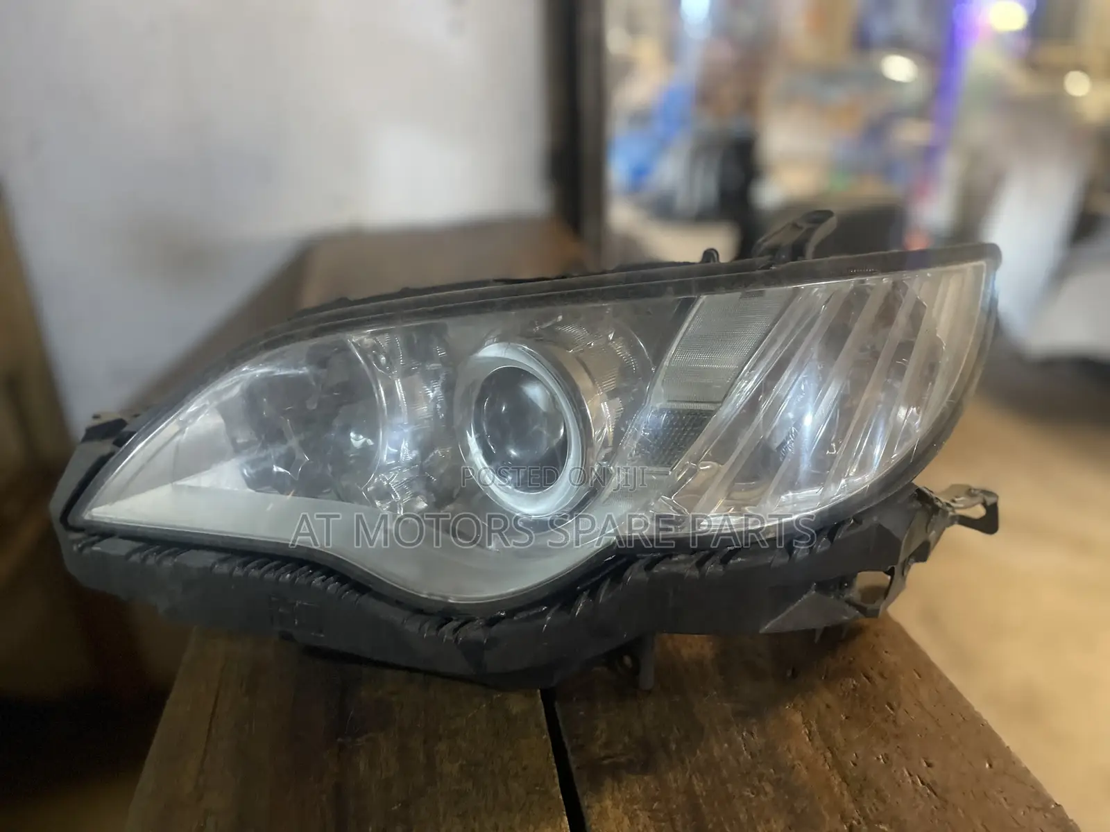 Subar Legacy 2009 Head Light