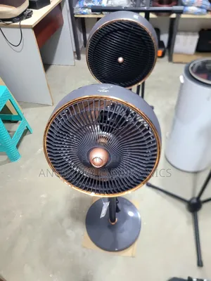 Standing Incredible Fan With a Remote