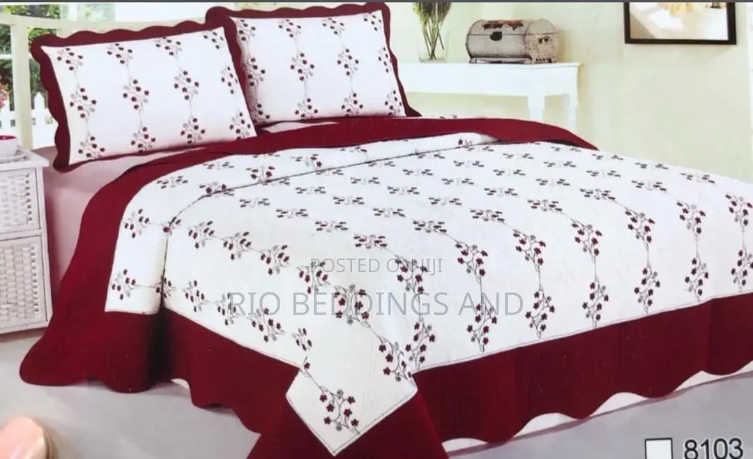 Bedspread / Small Duvet Cover With 3pics Size 5x6 and 6x6