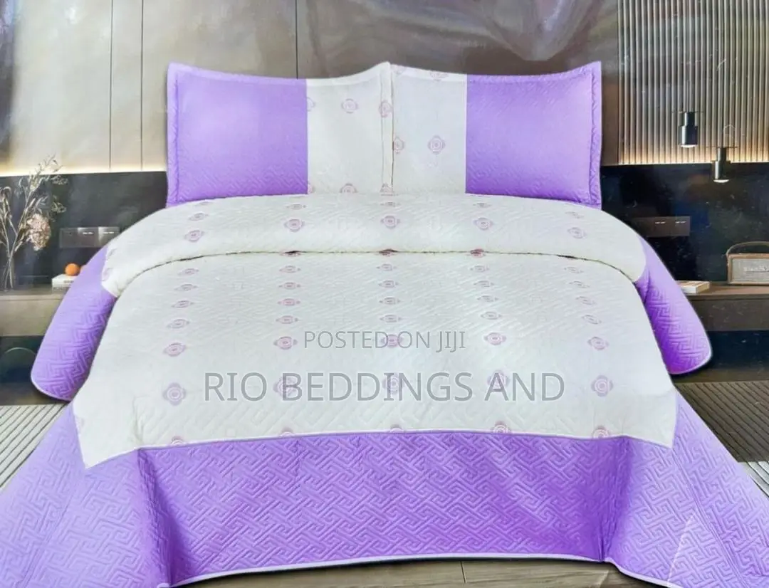Bedspread / Small Duvet Cover With 3pics Size 5x6 and 6x6