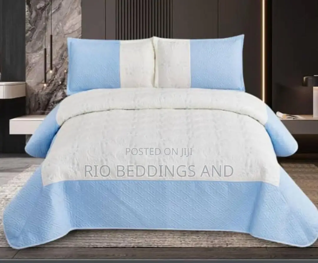 Bedspread / Small Duvet Cover With 3pics Size 5x6 and 6x6