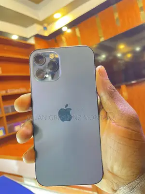 Photo - Apple iPhone 12 Pro 128 GB Black