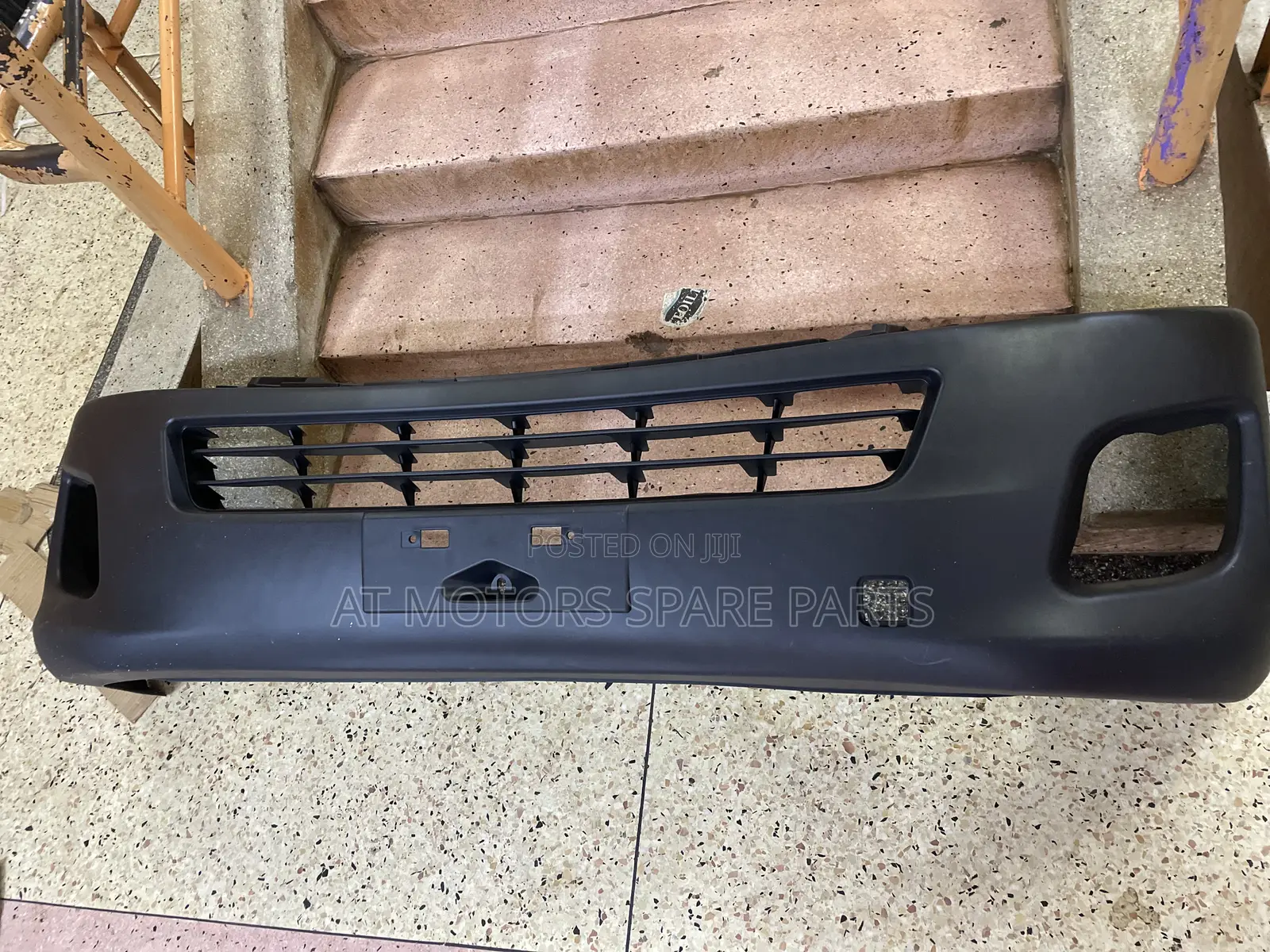 Bumper Nissan Caravan Lower Roof