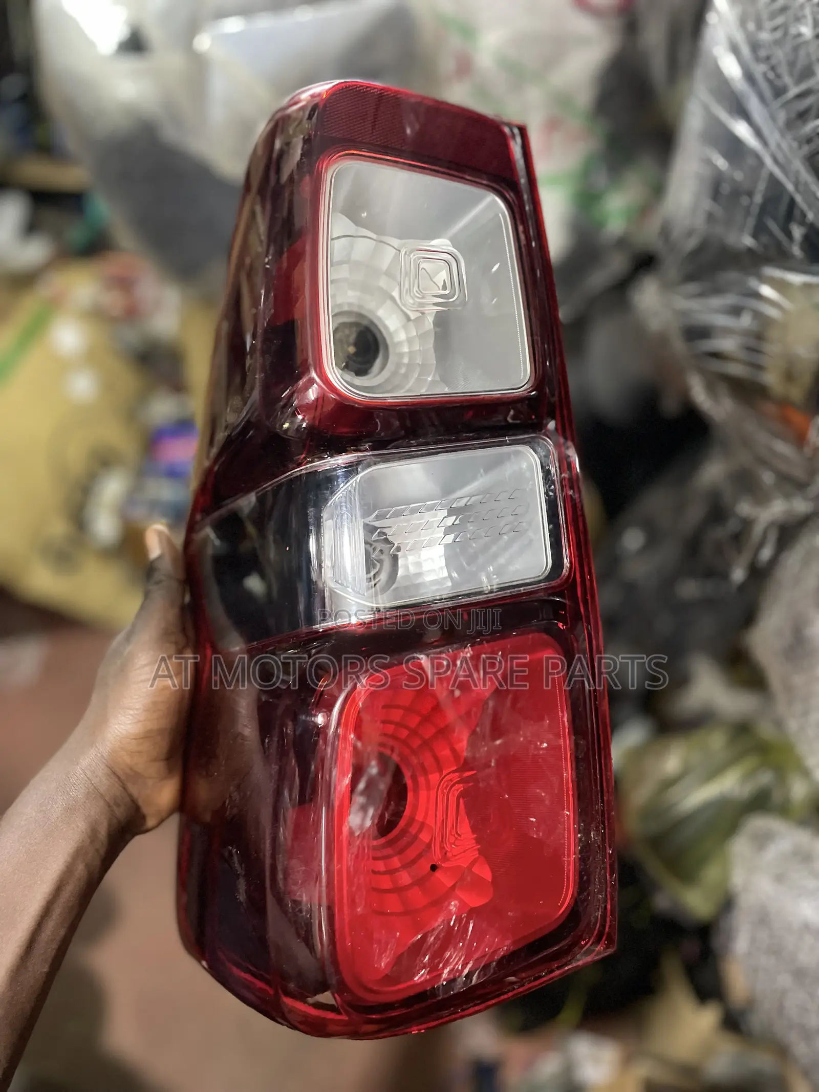 Isuzu Dmax 2020 Back Light