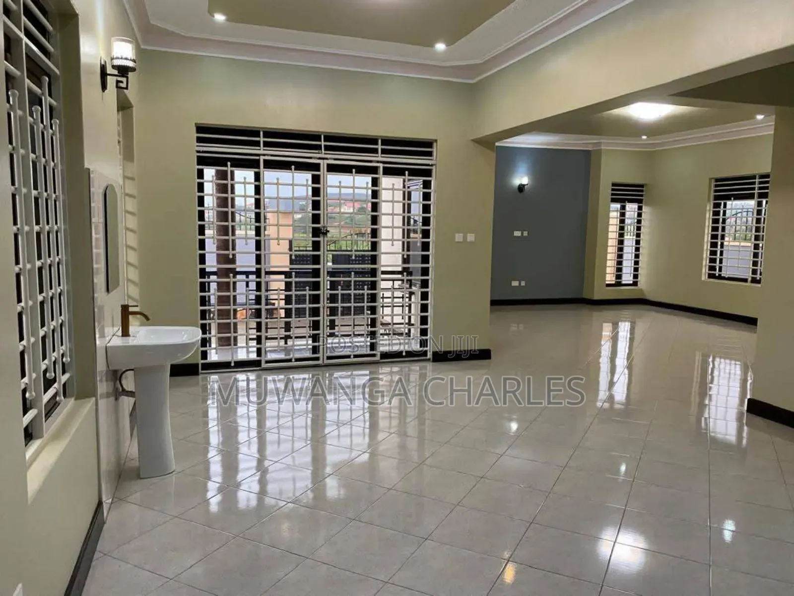 4bdrm Bungalow in Fs Properties Ltd, Division A for sale