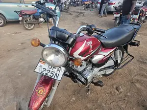 TVS HLX 125 2019 Red