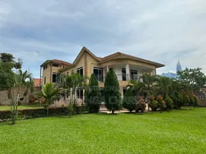 6bdrm Duplex in Fs Properties Ltd, Rubaga for sale
