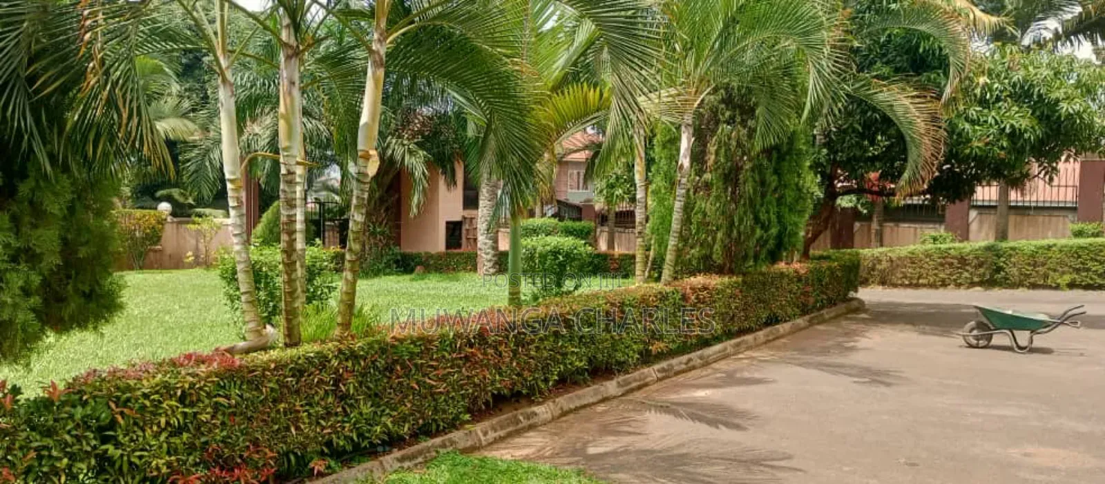 6bdrm Duplex in Fs Properties Ltd, Rubaga for sale