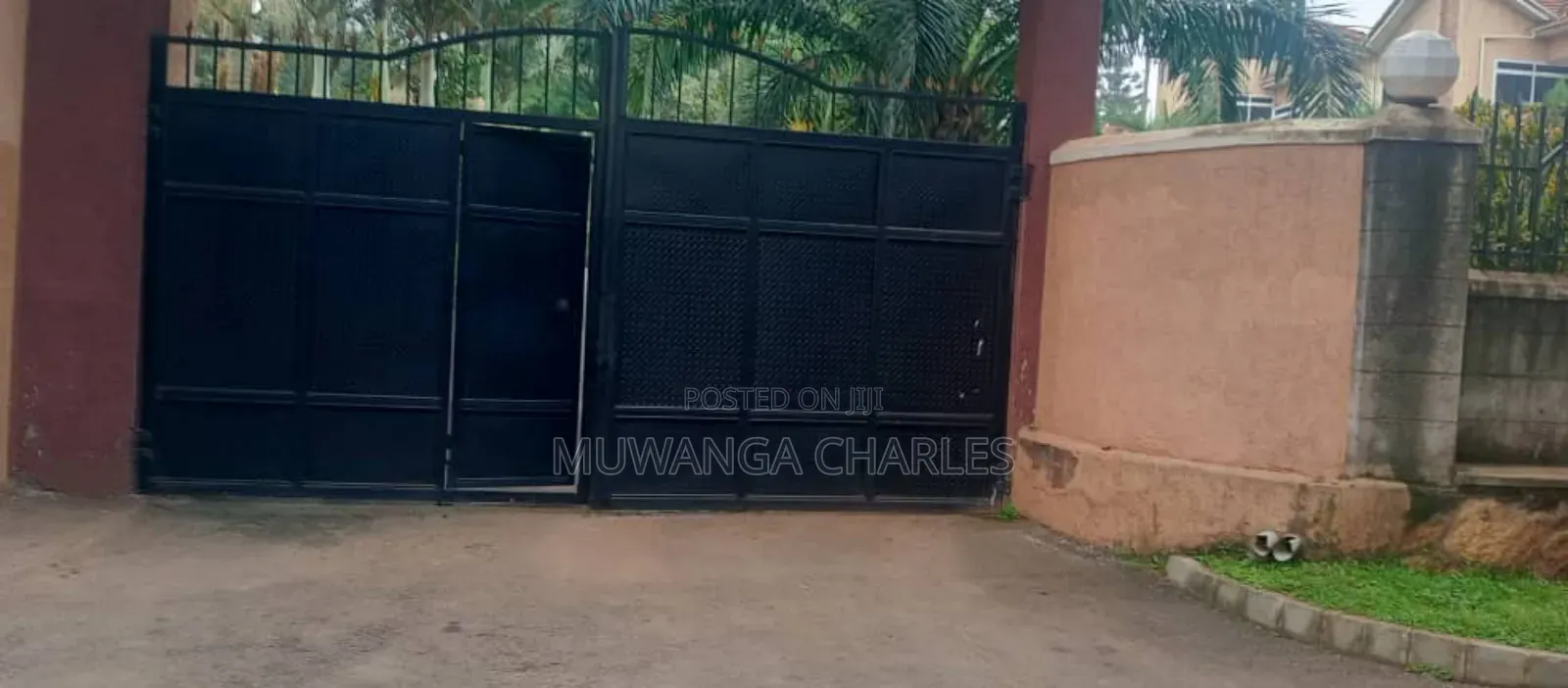 6bdrm Duplex in Fs Properties Ltd, Rubaga for sale