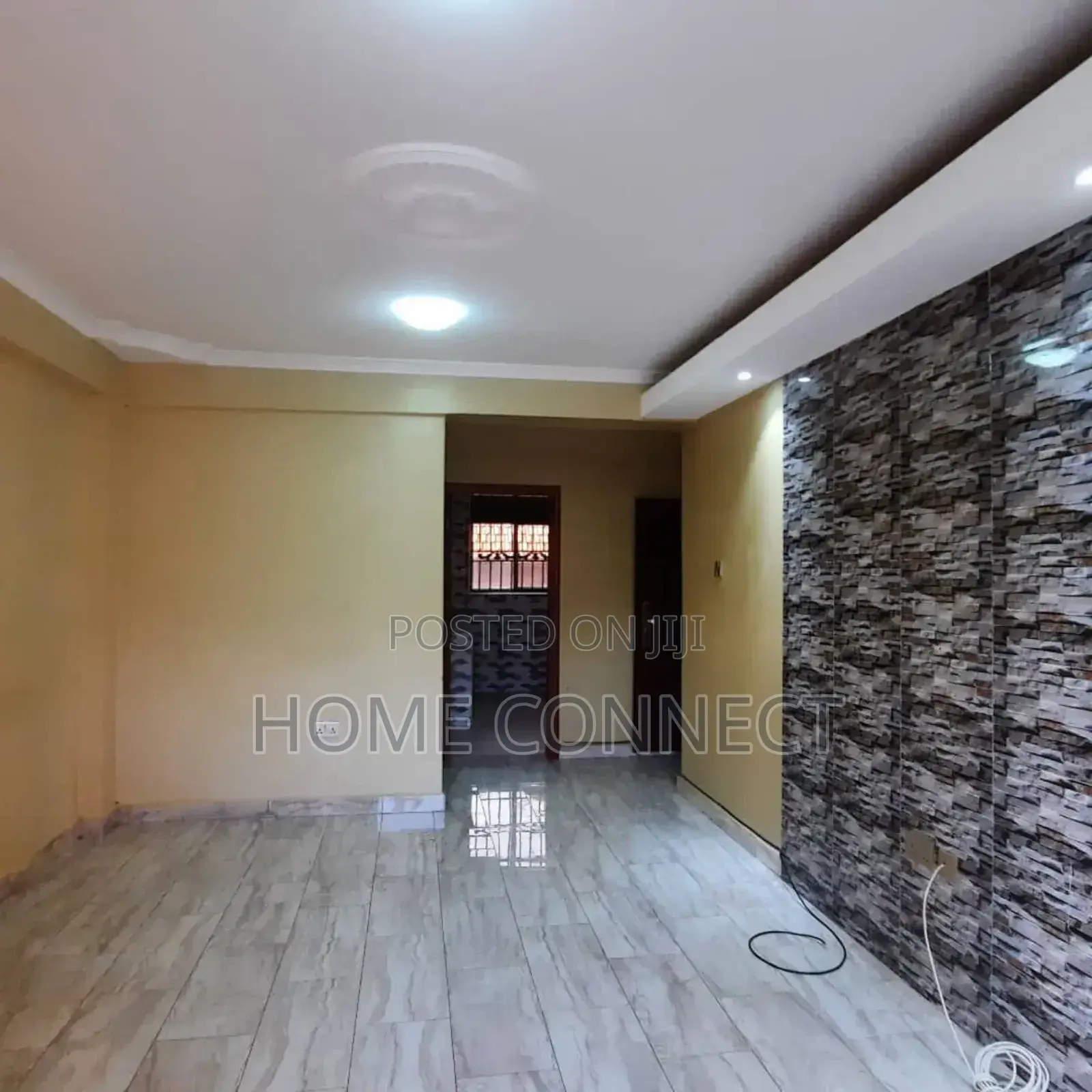 2bdrm Apartment in Muyenga Kironde Road, Central Division for rent