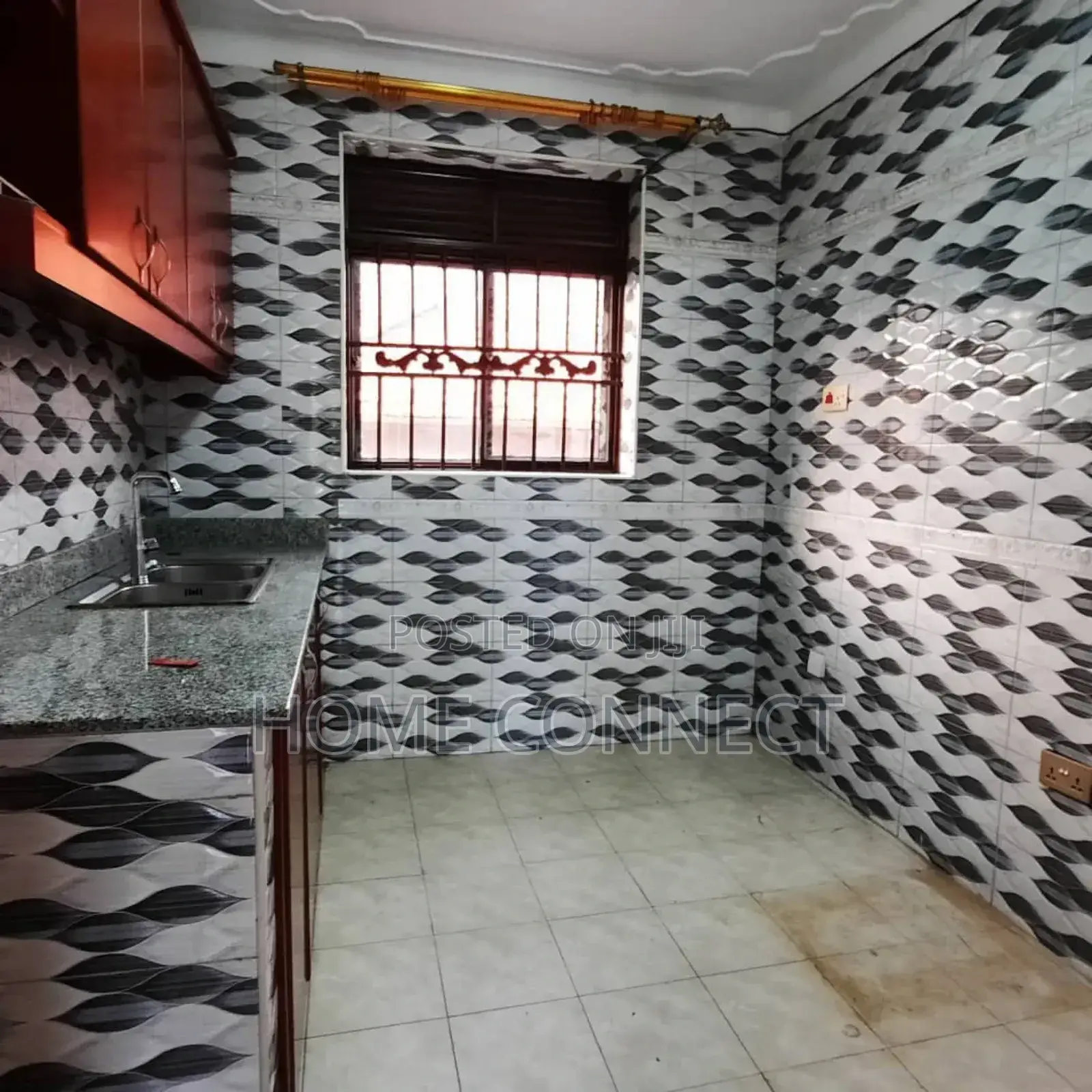 2bdrm Apartment in Muyenga Kironde Road, Central Division for rent