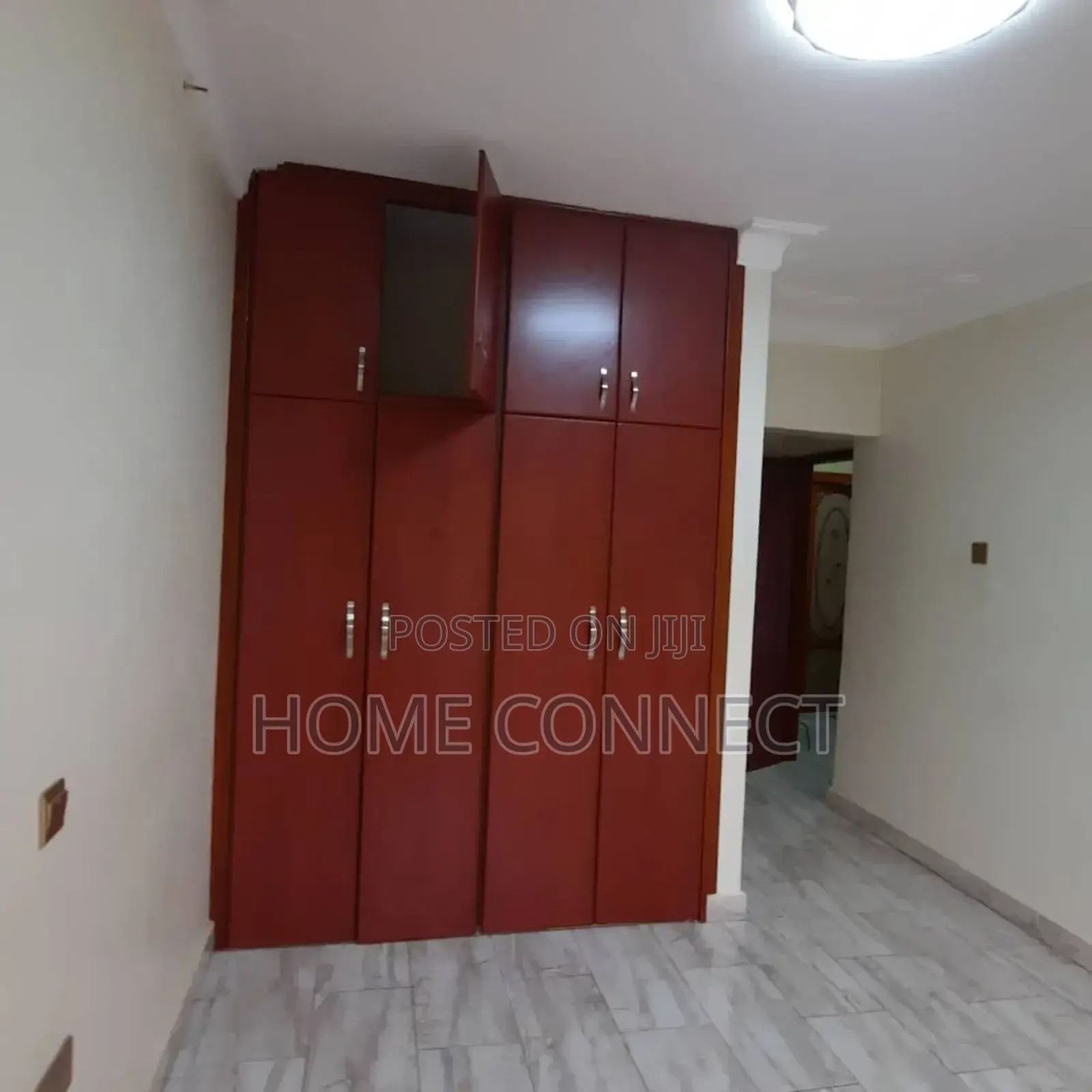 2bdrm Apartment in Muyenga Kironde Road, Central Division for rent