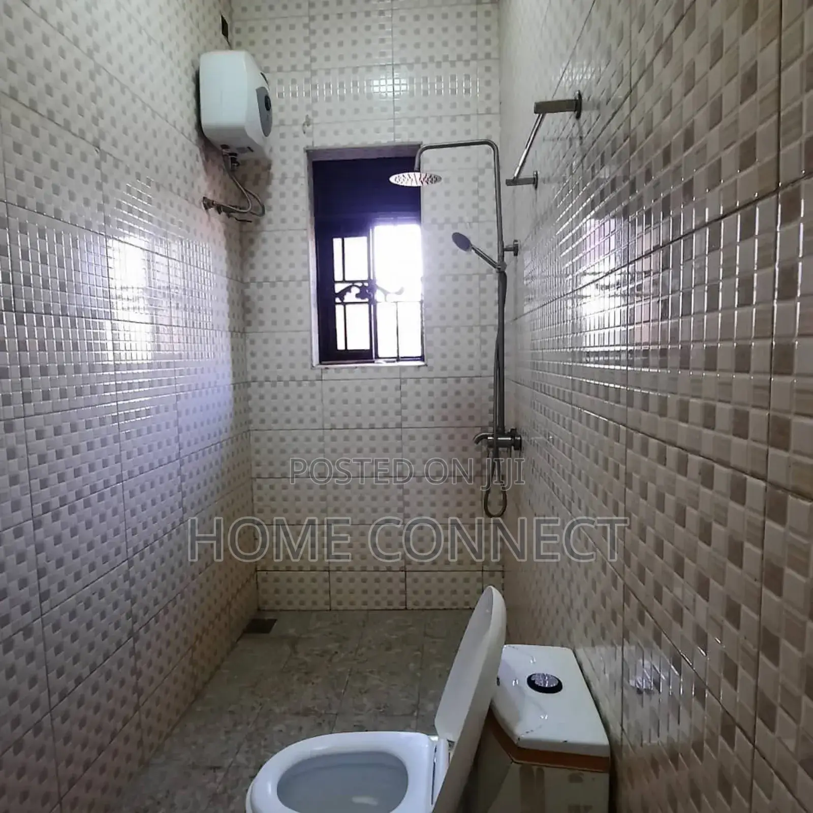 2bdrm Apartment in Muyenga Kironde Road, Central Division for rent