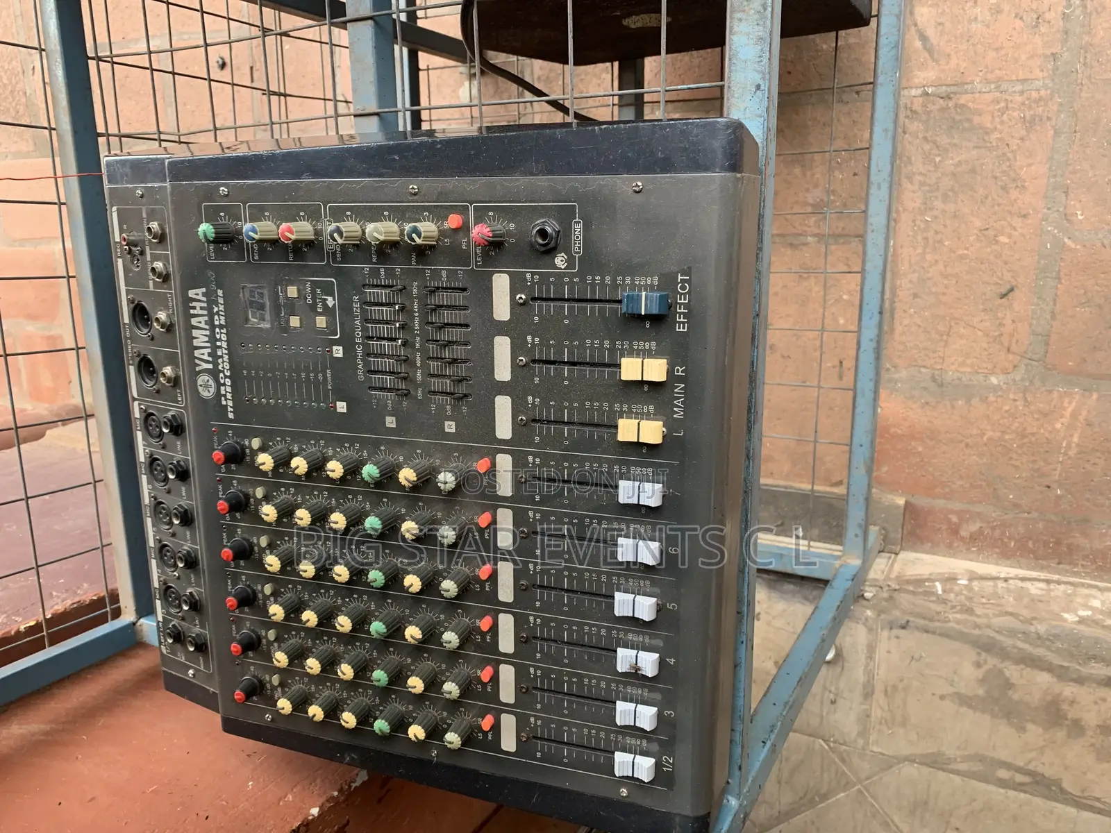 Yamaha Amp Mixer