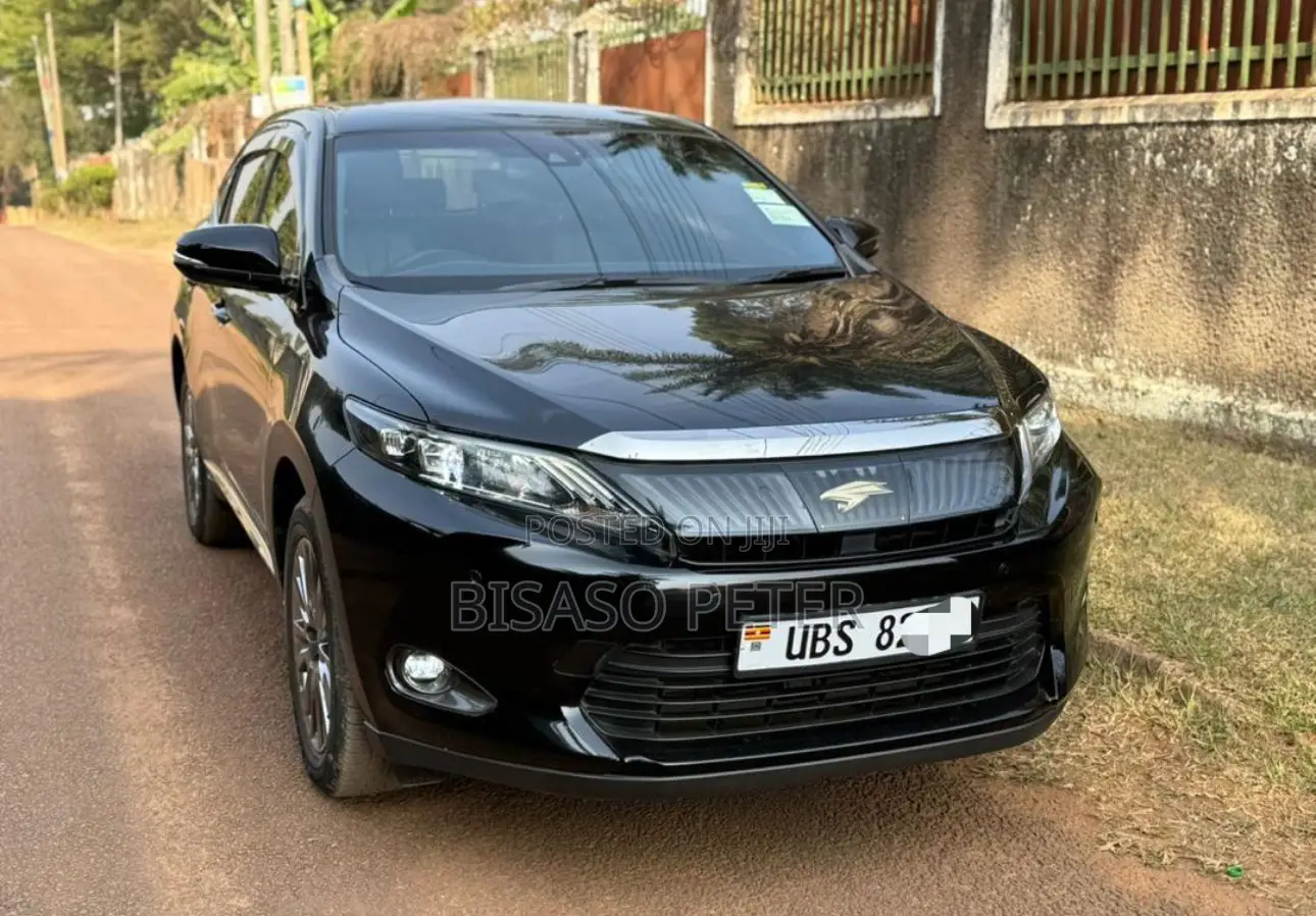 Toyota Harrier 2.0 2014 Black