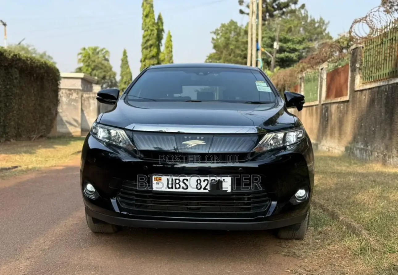 Toyota Harrier 2.0 2014 Black