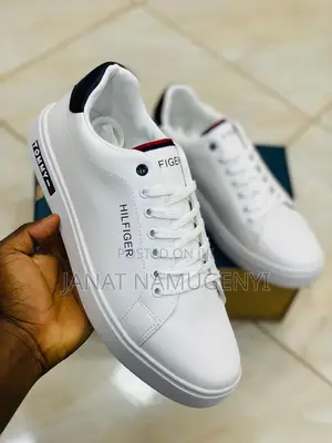 Ecco Sneakers