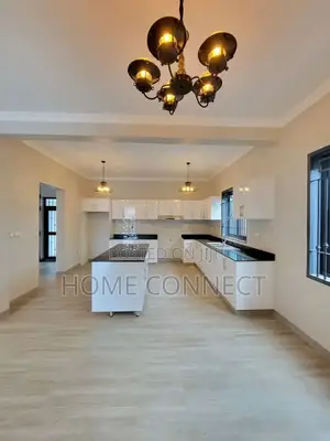 4bdrm Duplex in Muyenga, Central Division for rent