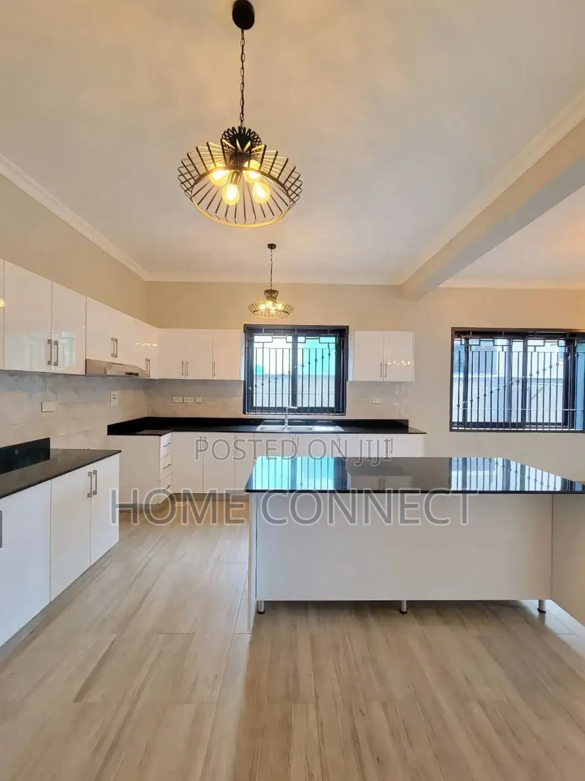 4bdrm Duplex in Muyenga, Central Division for rent