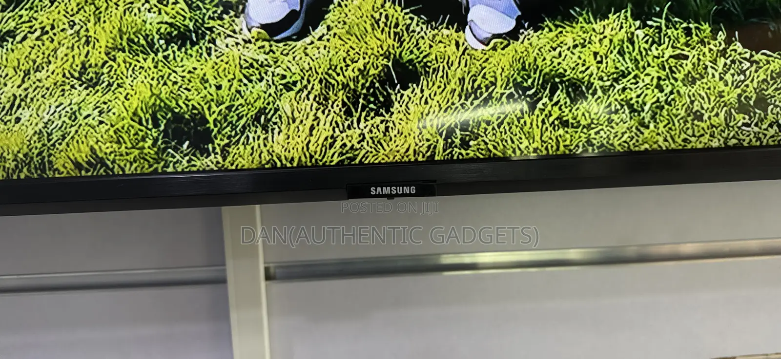 Samsung Qled Tv Q60r HDR Smart Tv Used for About 1 Year