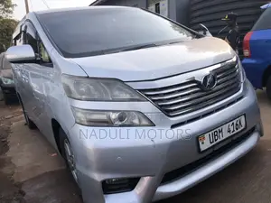 Toyota Vellfire 2016