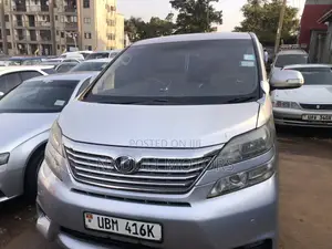 Toyota Vellfire 2016